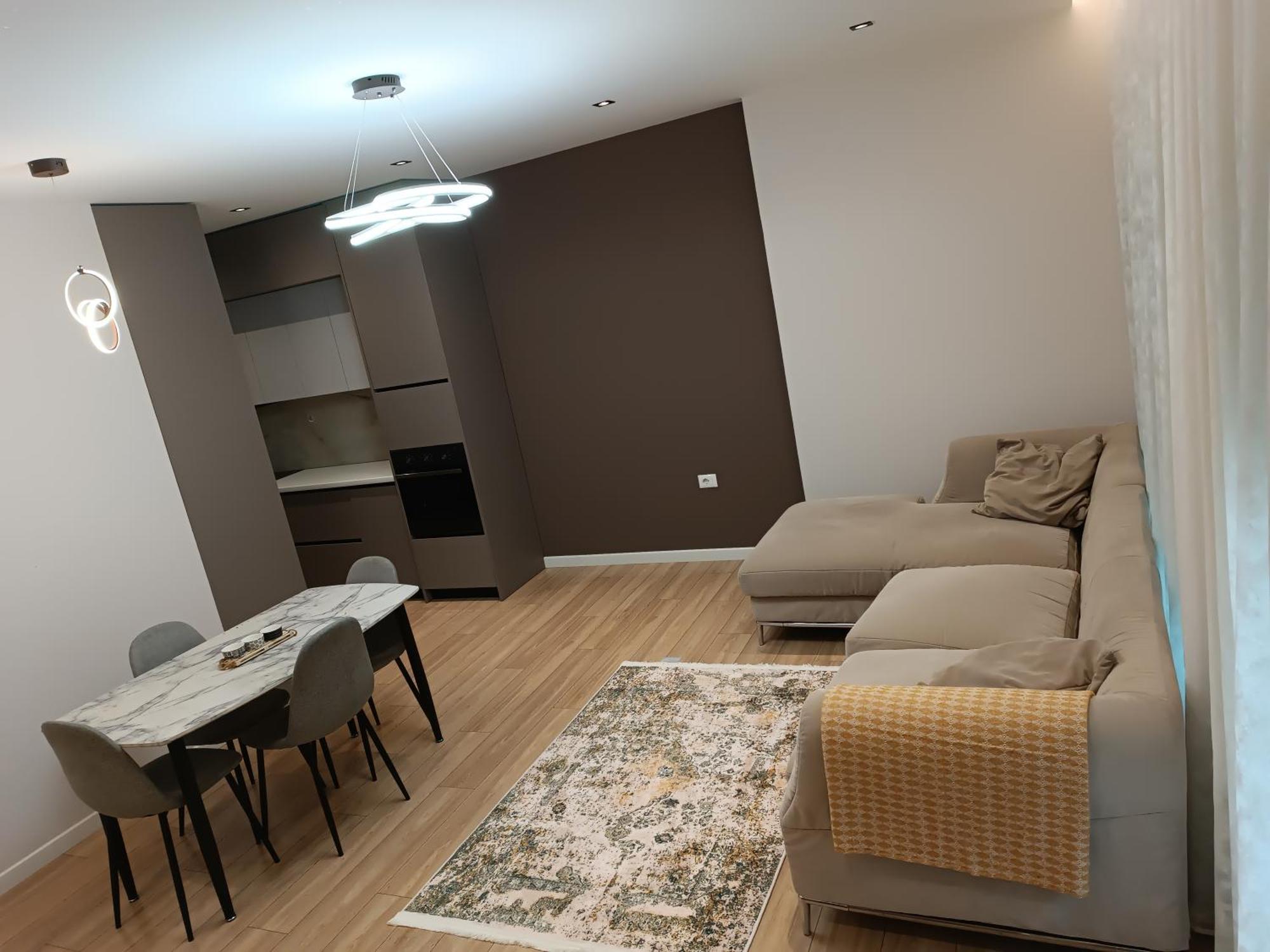 Alina's * Tirana